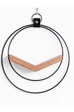 V-HANGER, DARK AND STORMY SM