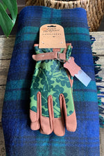Burgon & Ball Oak Leaf Moss Gloves Small/Medium