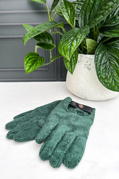 We The Wild Leaf Cleaning Gloves