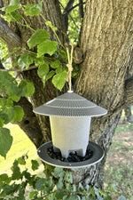 Earthy Bird Feeder Deluxe Round Straw