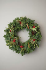 Wreath, Cones/Cinnamon 24"