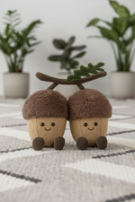 Jellycat Amuseables Ort & Tum Acorns