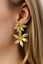 Spartina River Lily Earrings Gold