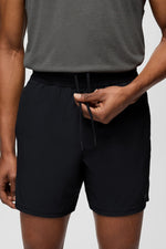 Men's Intrinsic Lined Short Medium Black