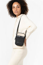 Sherpani Simplicity Crossbody Wallet Straw