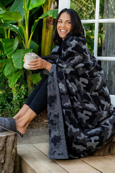 BLANKET COZY CHIC CAMO CARBON