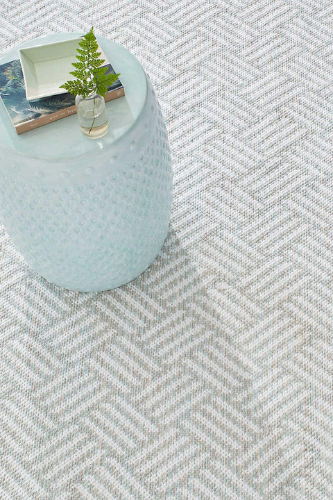 Dash & Albert Crisscross Ocean Handwoven Indoor/Outdoor Rug 2x3