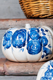 Figural Pumpkin Blue Camellia Medium