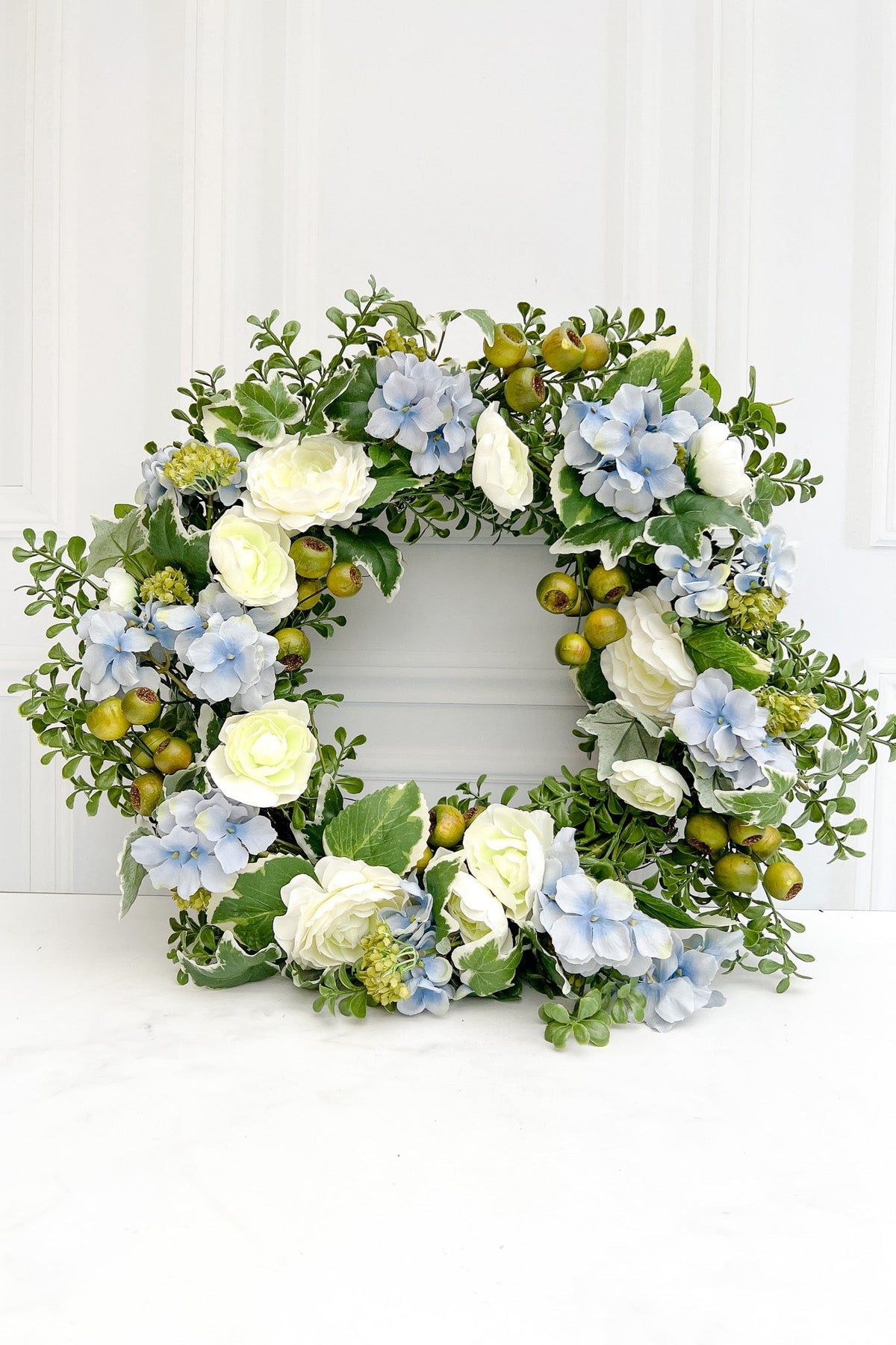 SILK WREATH RANUN/HYDRANG 24"