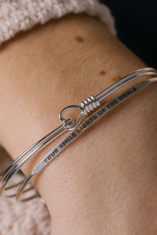 &Livy Love Knot Bangle Large Platinum Silver