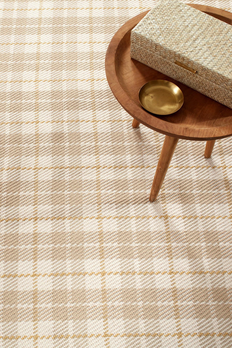 Dash & Albert Lakeville Plaid Handwoven Indoor/Outdoor Rug 2'x3' Khaki