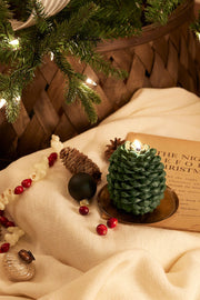 Thymes Candle Frasier Fir Pinecone and Tray