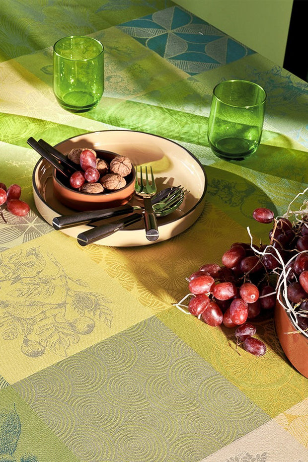 Garnier-Thiebaut Mille Parfums Tablecloth Limoni 69"x69"