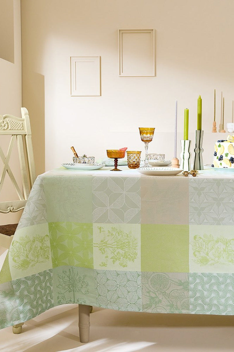 Garnier-Thiebaut Mille Parfums Tablecloth 71"x98" Verde