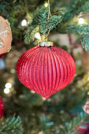 Glass Onion Ornament Red