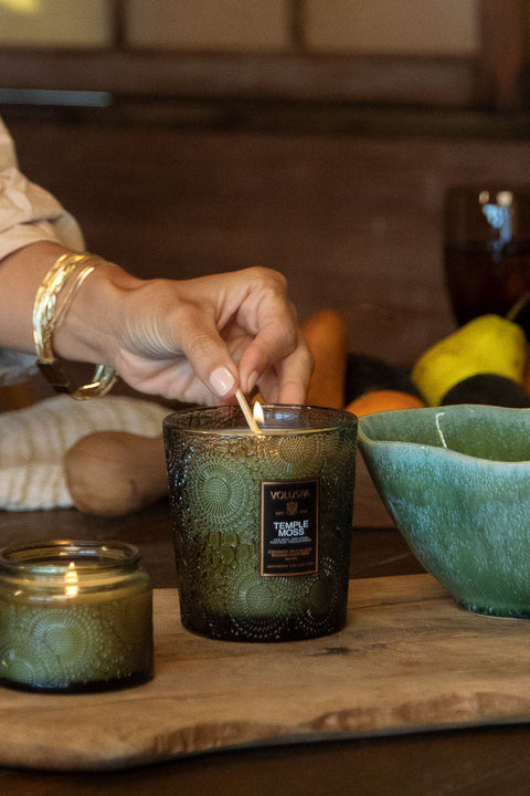 VOLUSPA | Temple Moss | Classic Candle