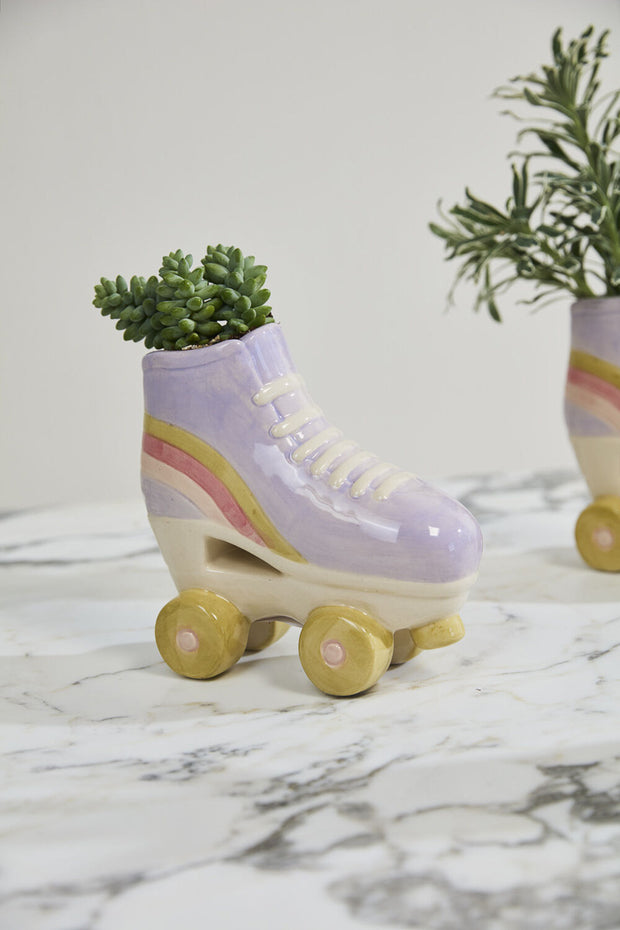 Rollerskate Planter 7.25"6.75"