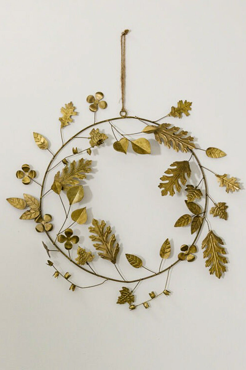 Cold Weather Metal Leaf Wreath 17"