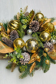 Faux Wreath Pine with Ornaments & Pinecones 20"