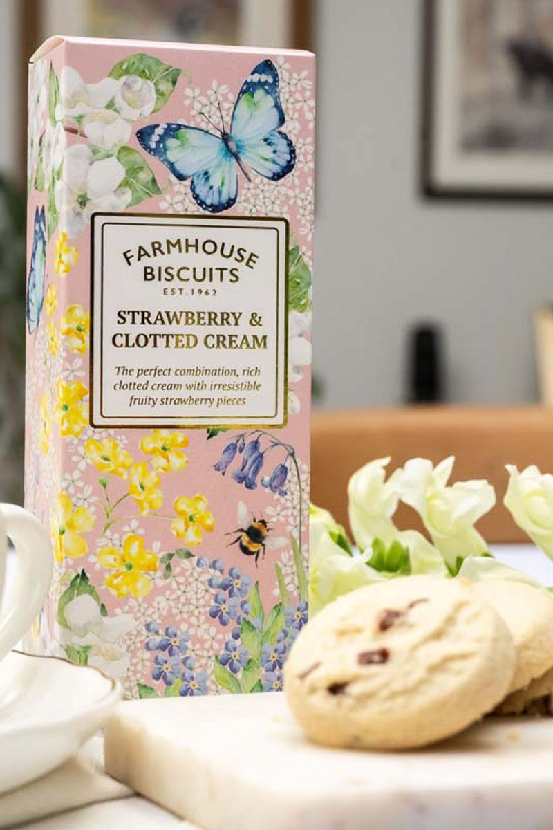 Farmhouse Biscuits Strawberry & Clotted Cream