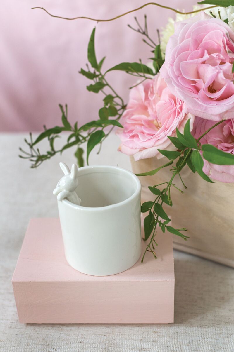 Peeking Bunny Pot Medium