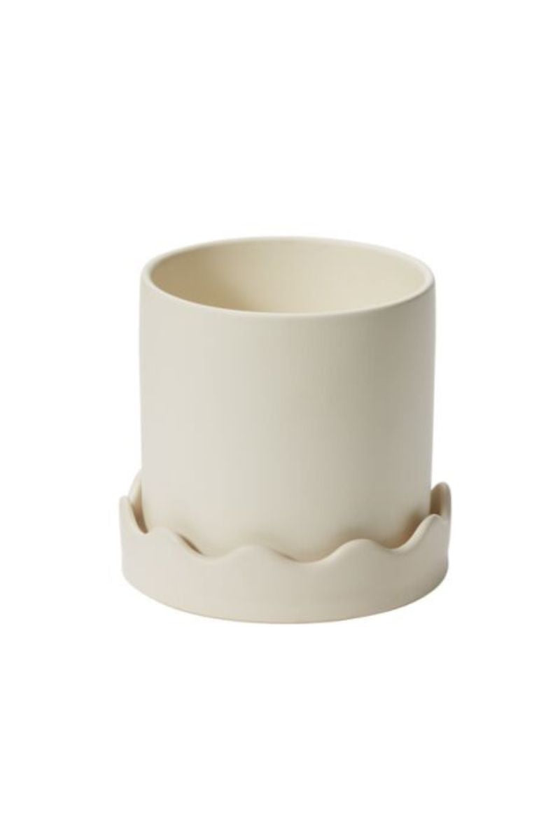 Pissaro Pot with Saucer 6"x 5.75" White