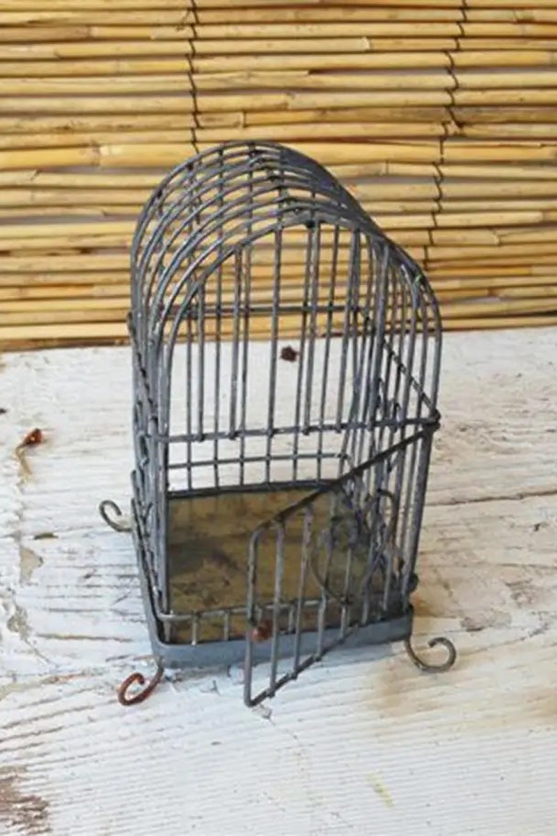 Miniature Garden Rusty Zinc Bird House with Heart On Door