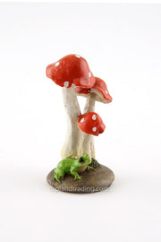 Mini Frog with Red Mushrooms