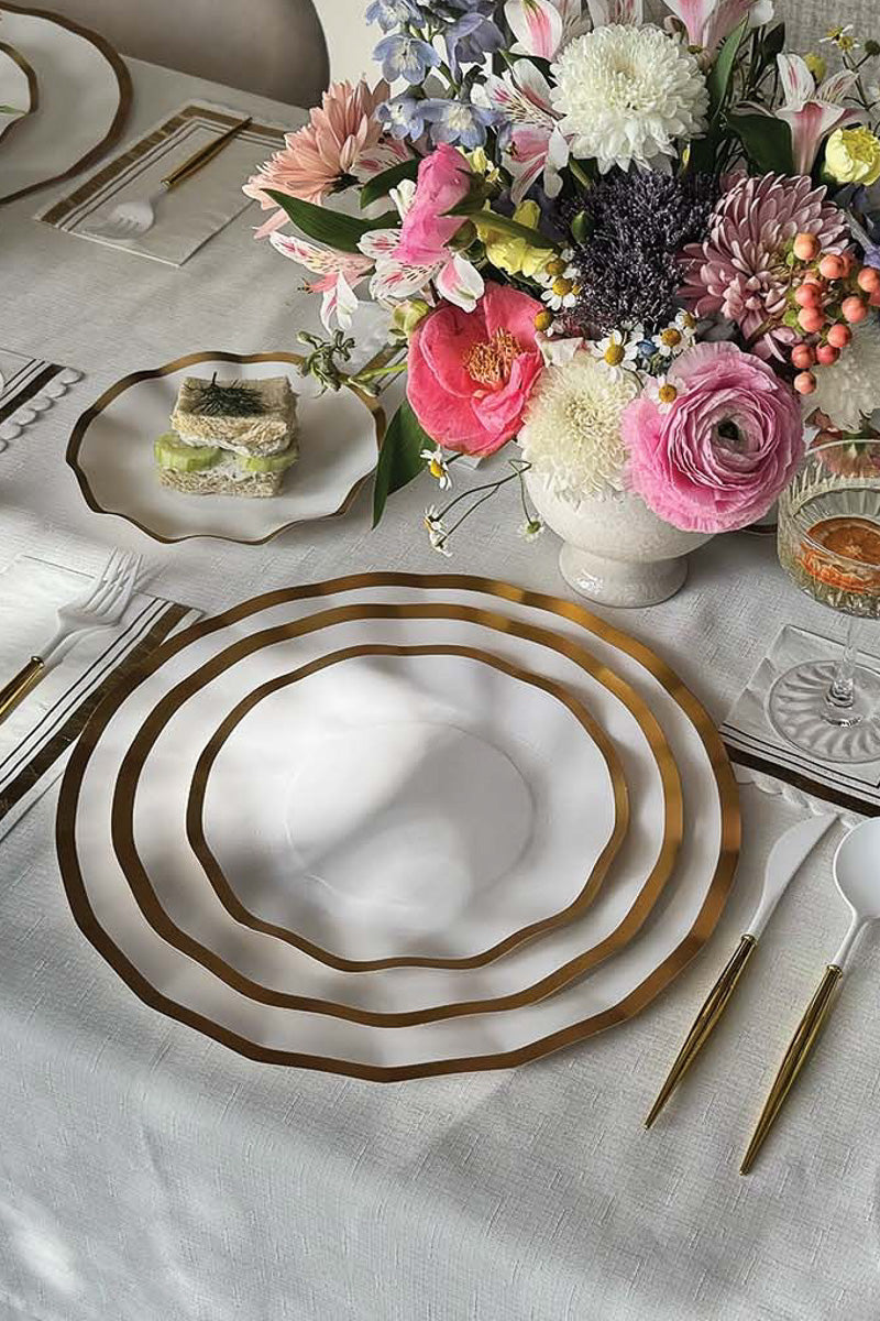 Sophistiplate Scalloped Charger Plate Gold & White