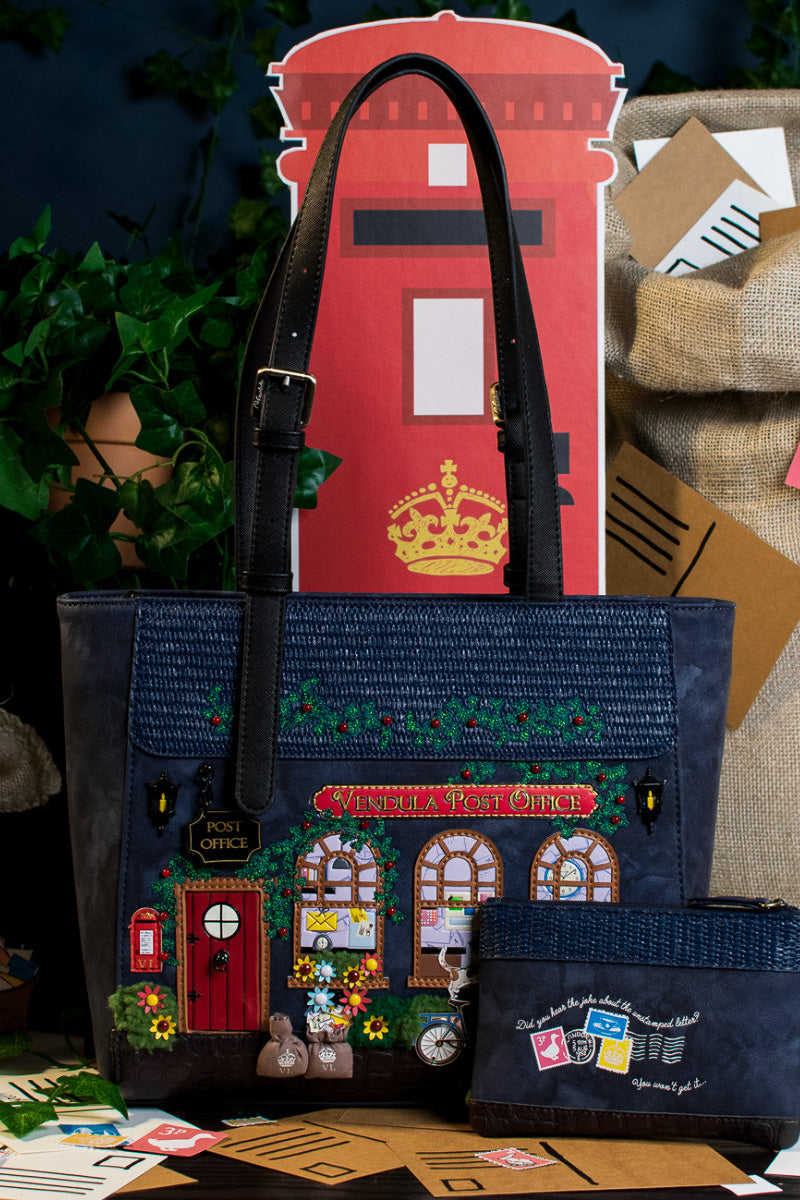 Vendula London The Old Post Office Shopper Bag Navy Edition – Chalet
