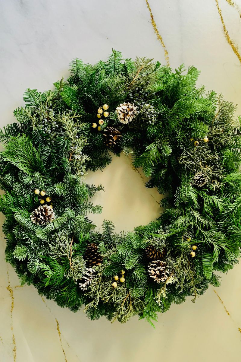 Wreath, Winter White  26"