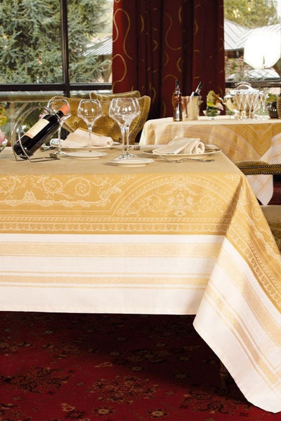 Garnier-Thiebaut Galerie Royale Reflets Tablecloth 69" x 69"