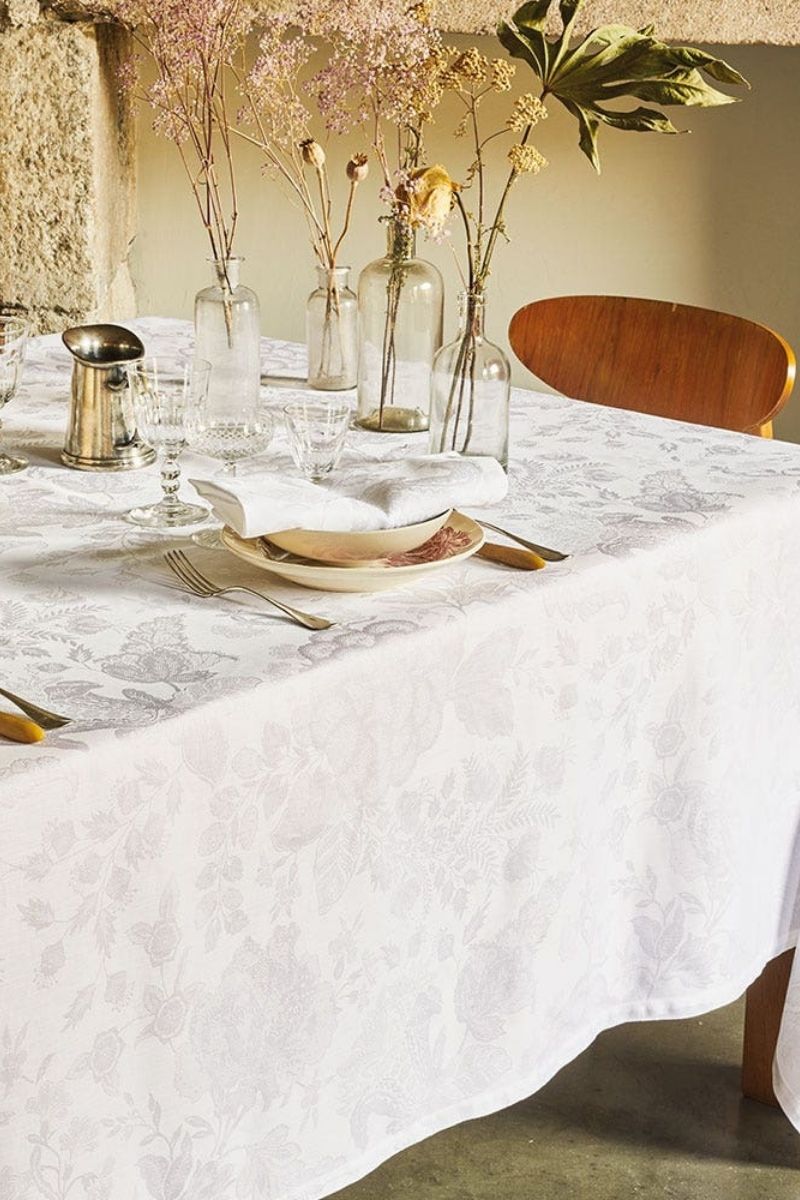 Garnier-Thiebaut Mille Giverny Tablecloth 69"x69" Blanc