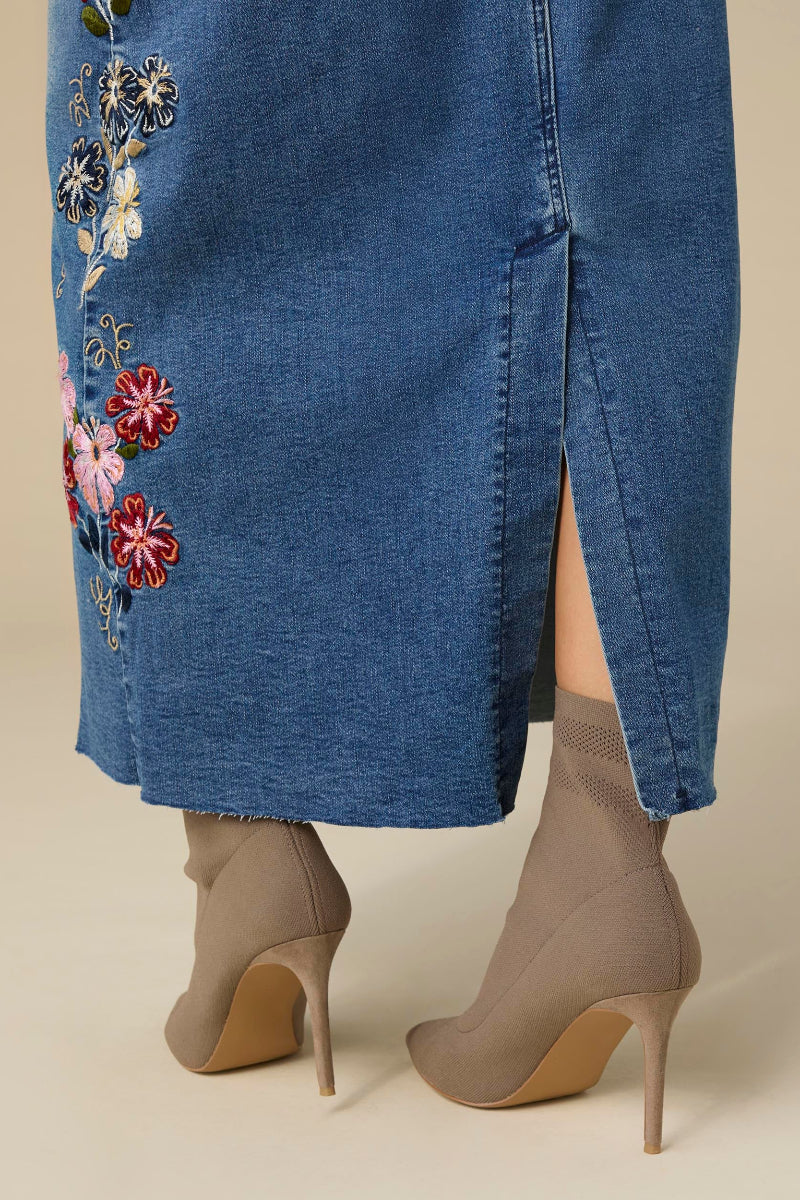 EverStretch Embroidered Maxi Skirt Small