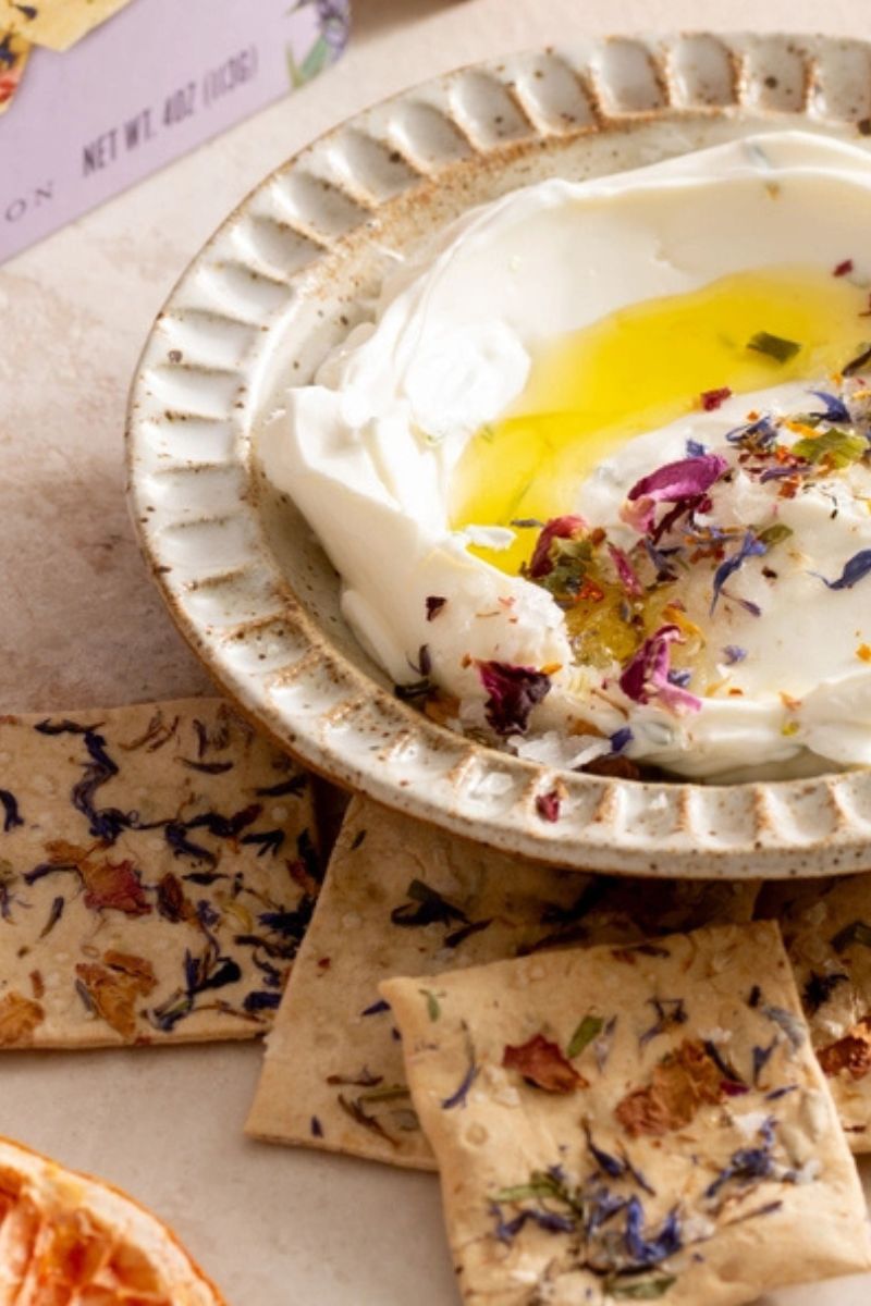 Flouwer Co. Apertif Artisanal Crackers