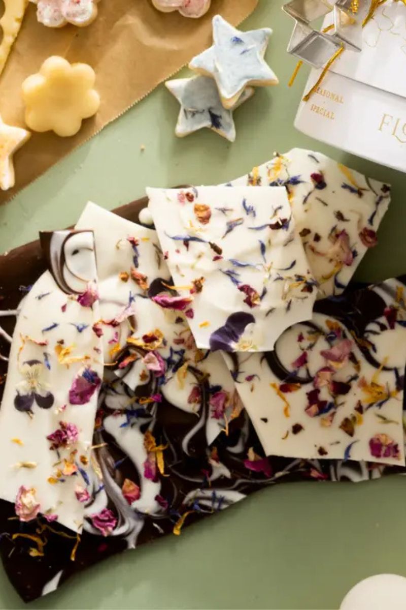Flouwer Co. Edible Flower Petals