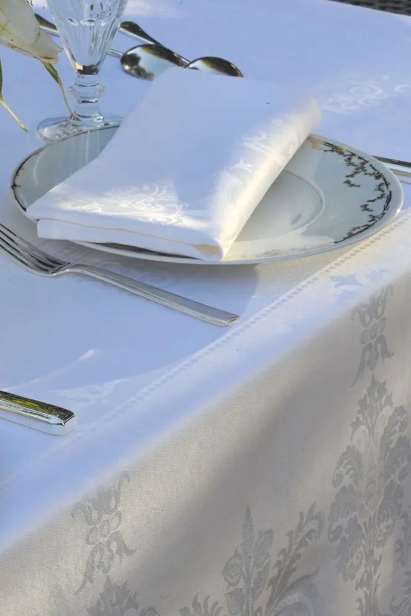 Garnier-Thiebaut Beauregard Tablecloth Blanc