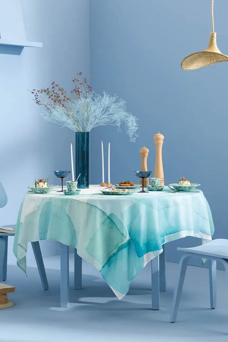 Garnier-Thiebaut Aqua Tablecloth Mineral