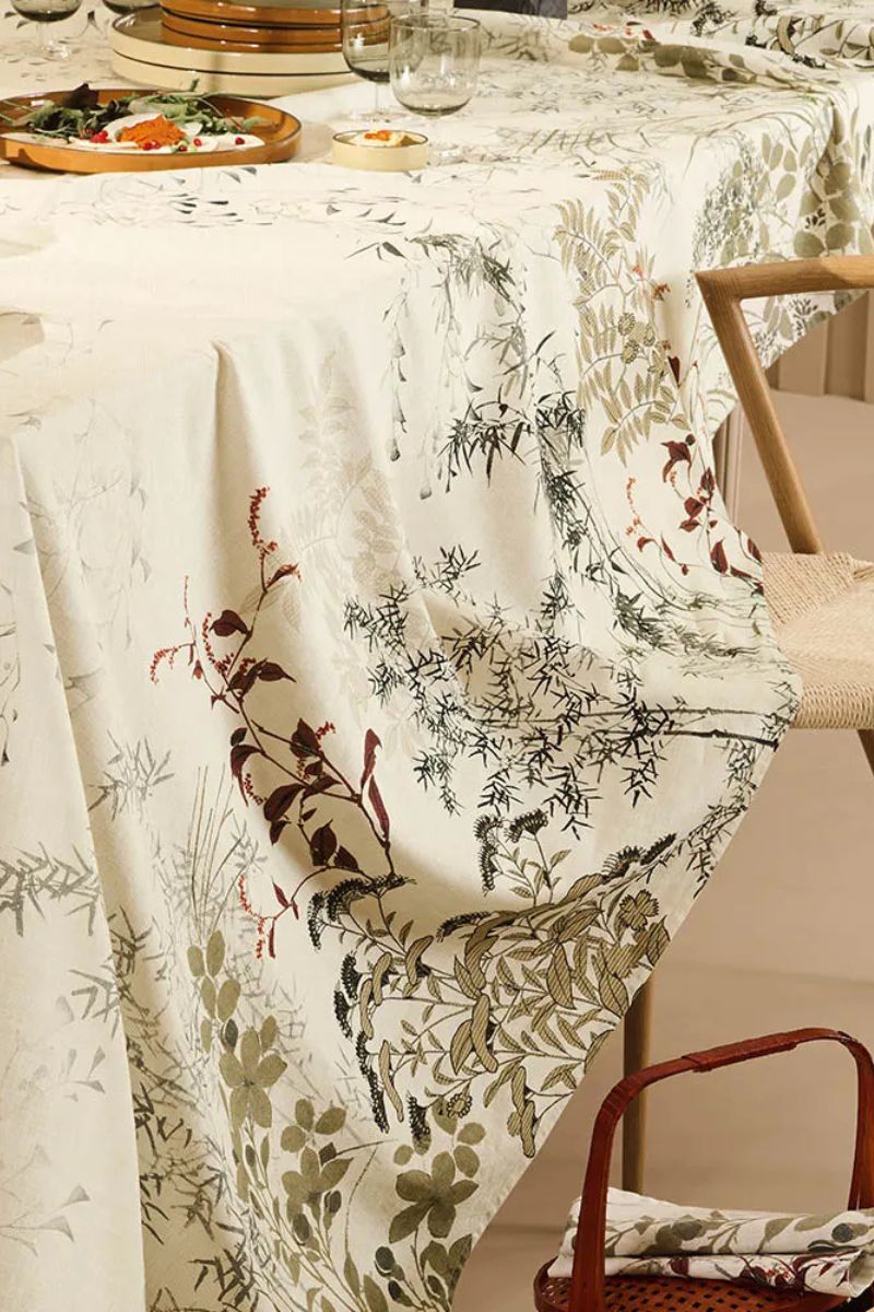 Garnier-Thiebaut Bambous Tablecloth Parchemin