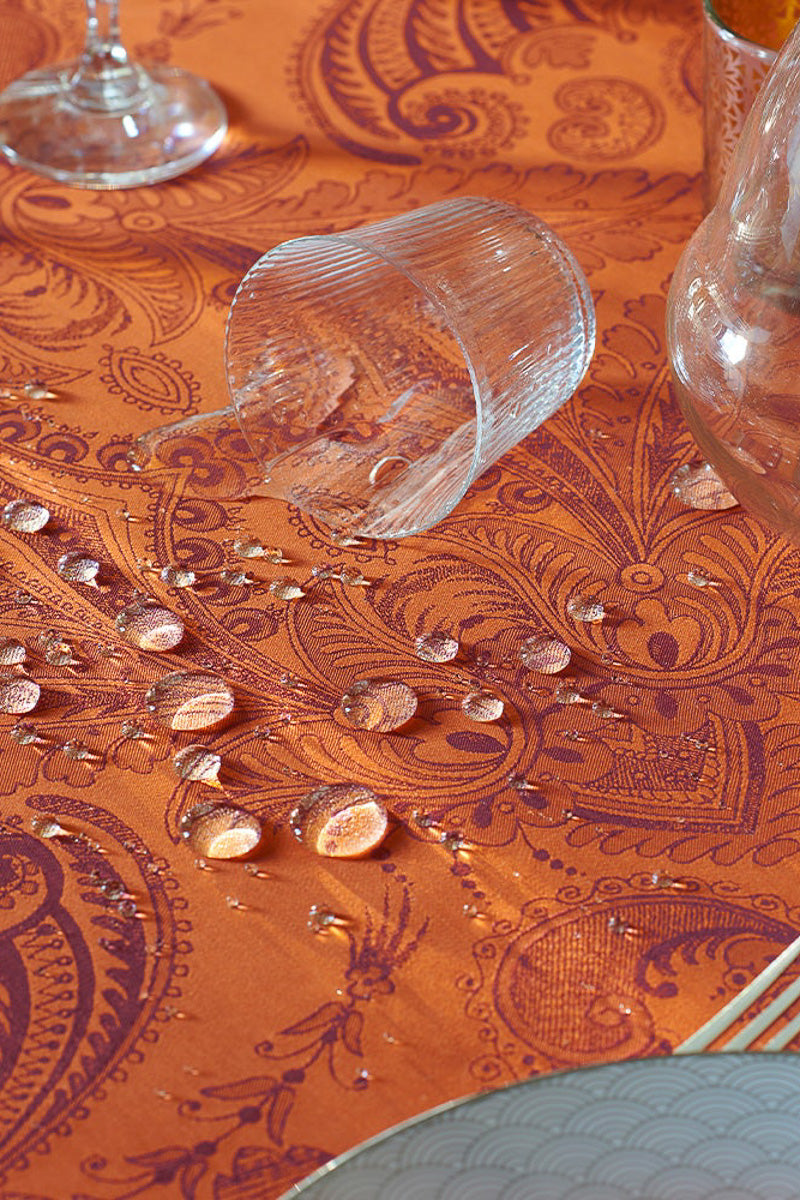 Garnier-Thiebaut Grace Tablecloth Flamboyant