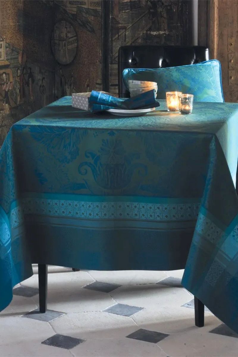 Garnier-Thiebaut Isaphire Tablecloth Emeraude