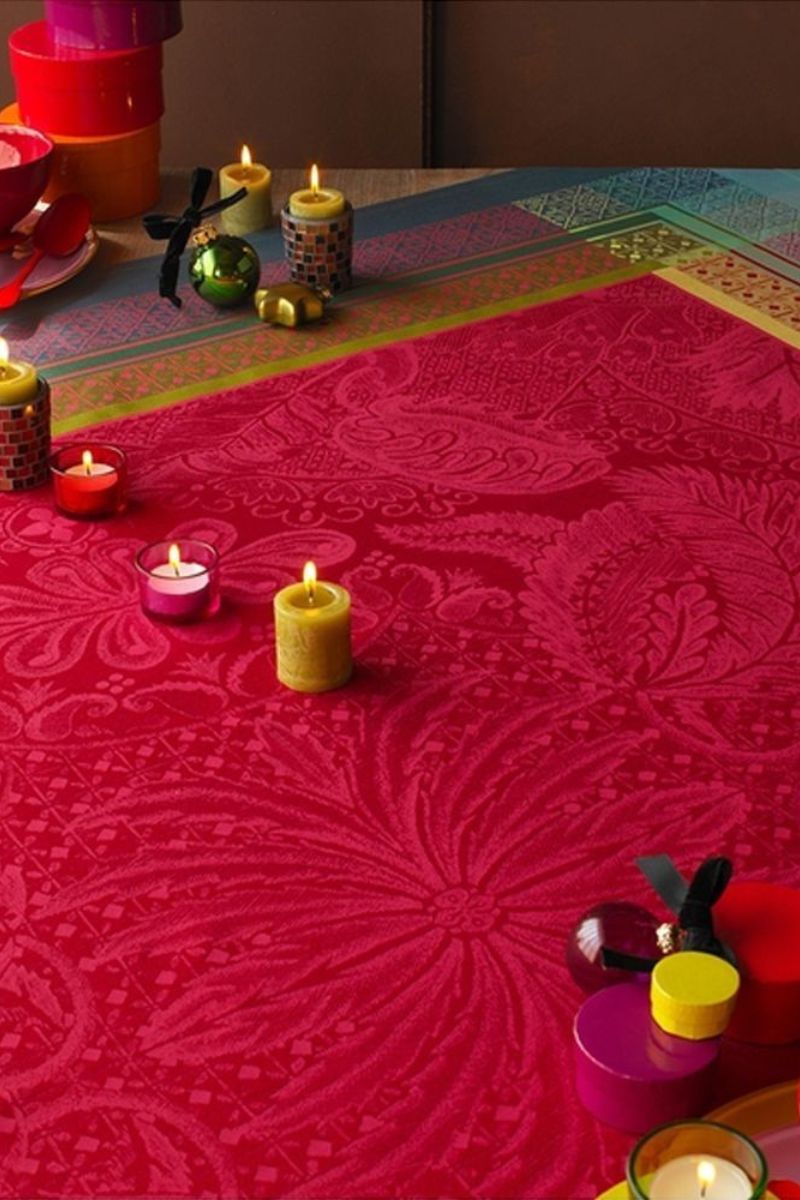 Garnier-Thiebaut Isaphire Tablecloth Rubis