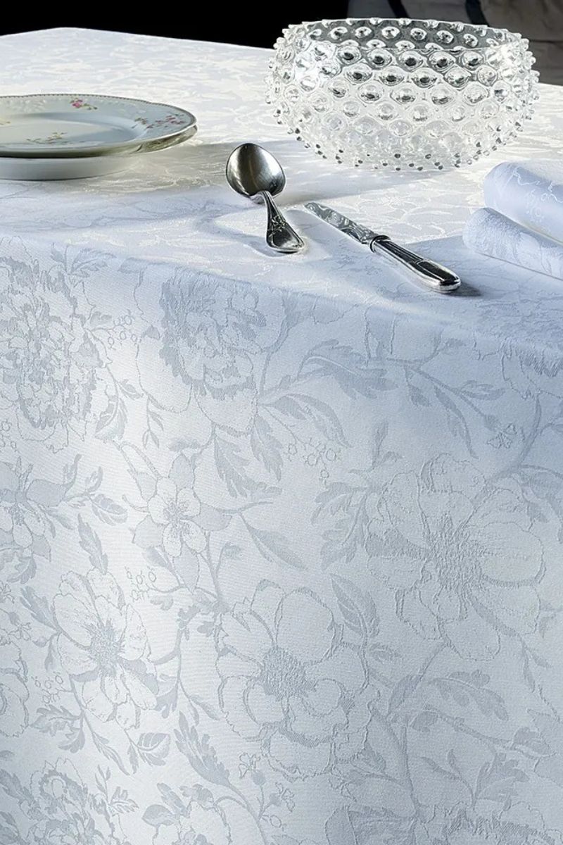 Garnier-Thiebaut Mille Charmes Tablecloth Blanc