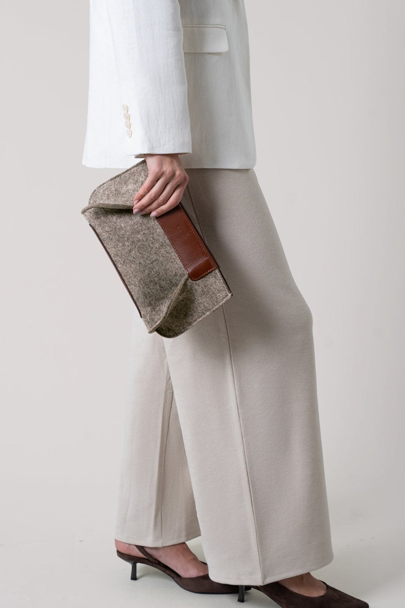 Graf Lantz Frankie Merino Wool Clutch Ash Brown Sienna