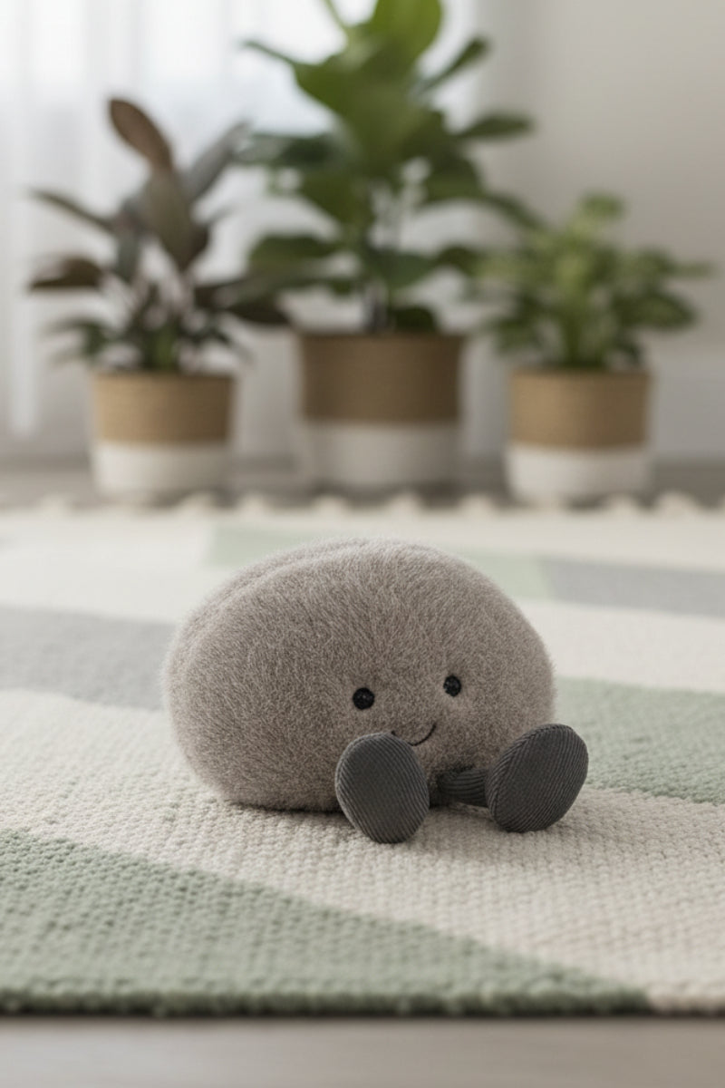 Jellycat Amuseables Pebble – Chalet