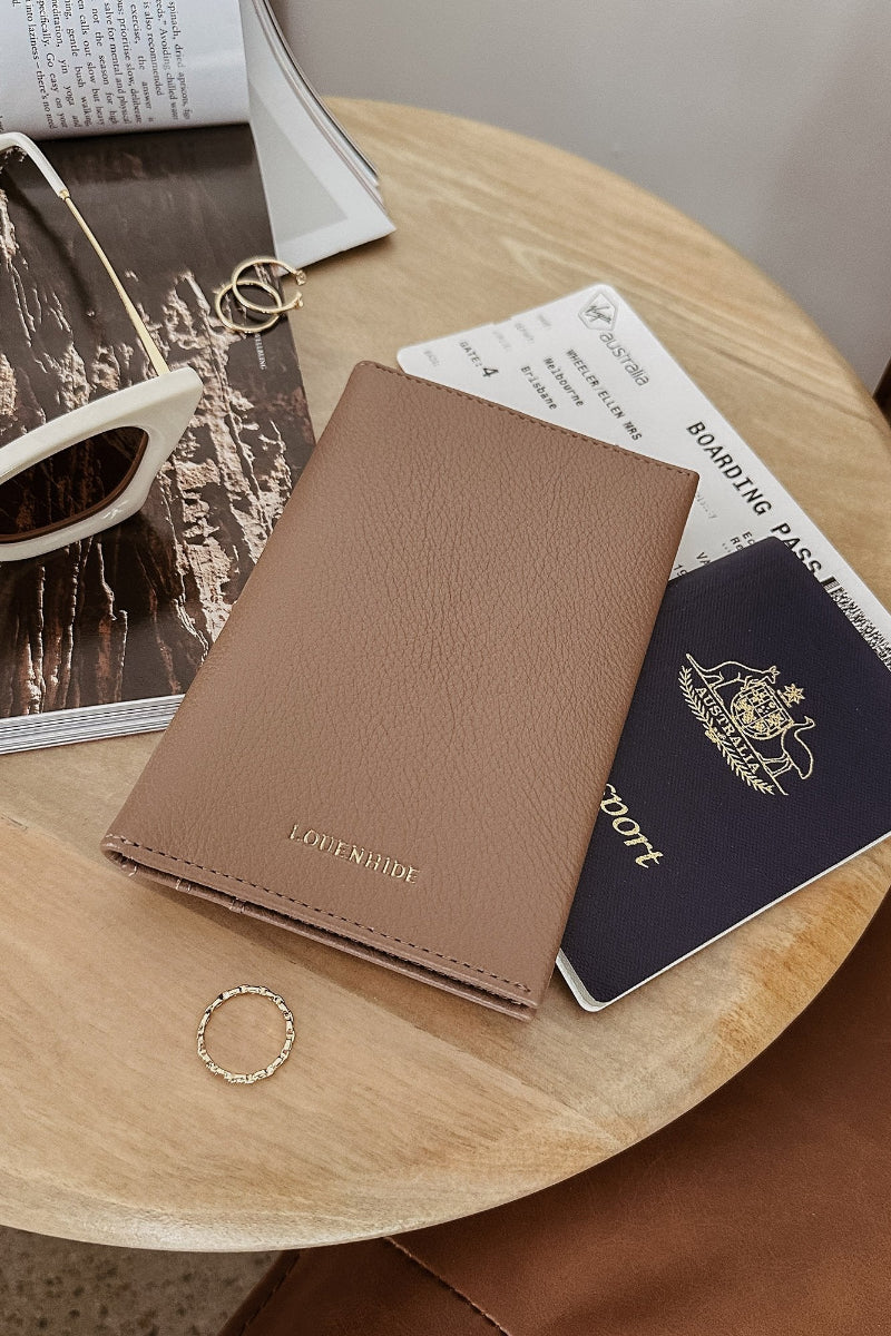Louenhide Venice Passport Holder Mocha