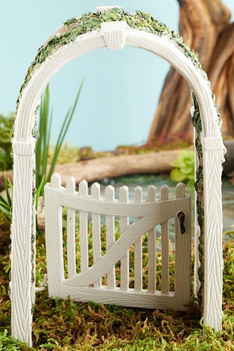 Miniature Garden Gated Arbor with Vine
