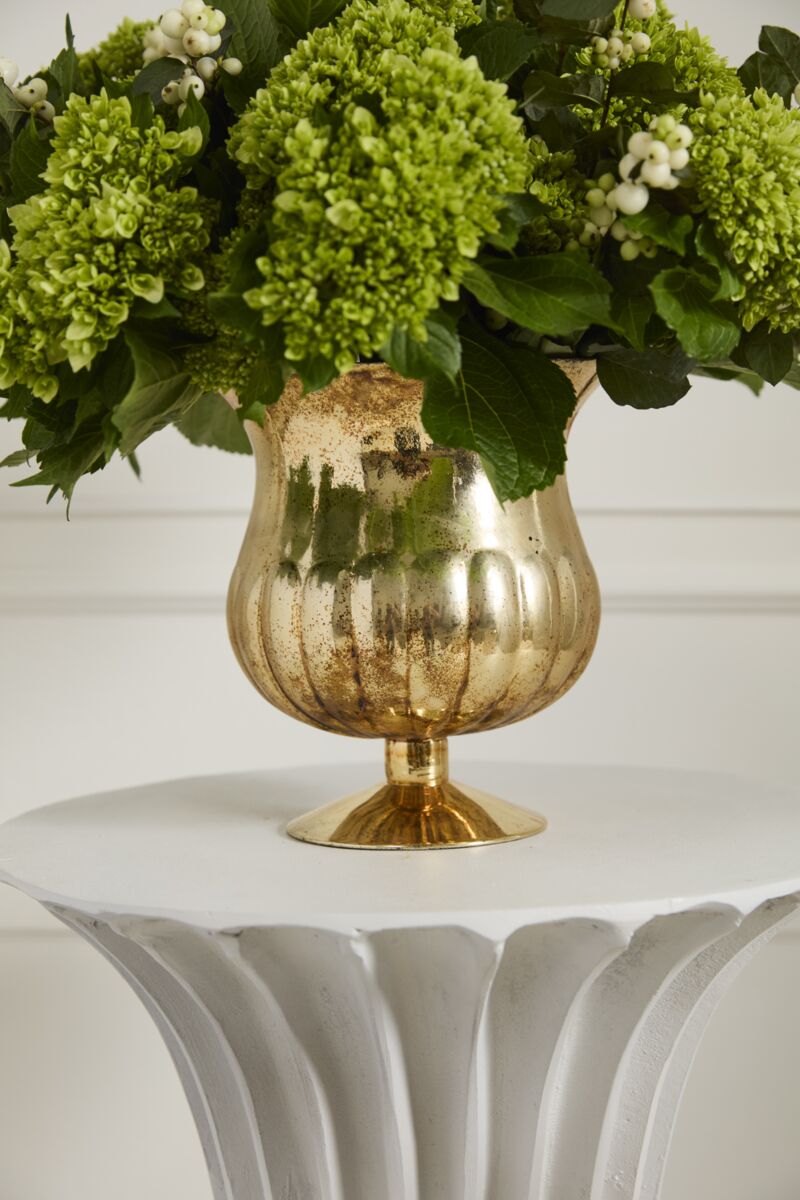 Raphael Urn 8"x 9" Gold