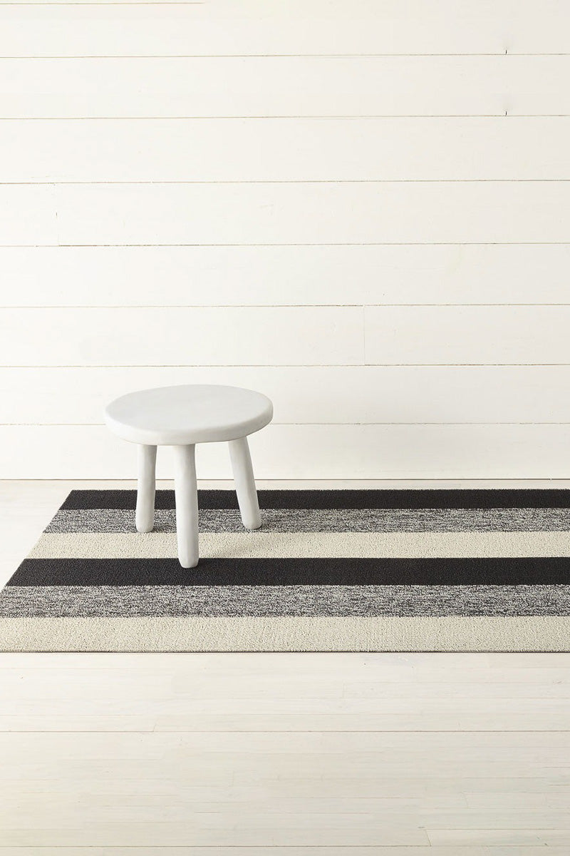 Chilewich Marbled Stripe Shag Mat 36"x 60" Salt & Pepper