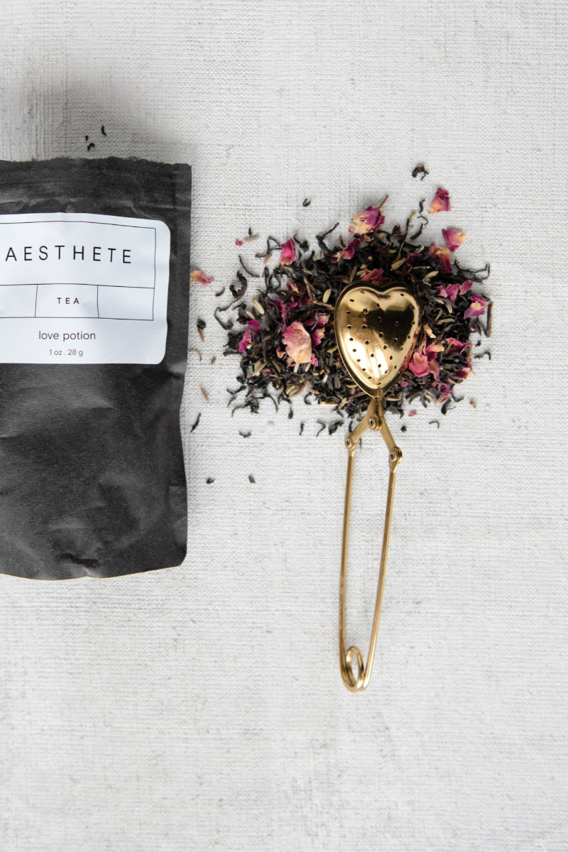 Creative Co-Op Stainless Steel Heart Shaped Loose Tea Strainer Gold Finish 6"